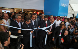 Espinoza participó de la inauguración de Expo Industria en Mar del Plata