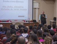 Experto en Recursos Humanos dio una clase en la UNLaM