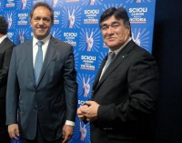 Se espera que firme un compromiso para crear el Ministerio de la Economía Popular
