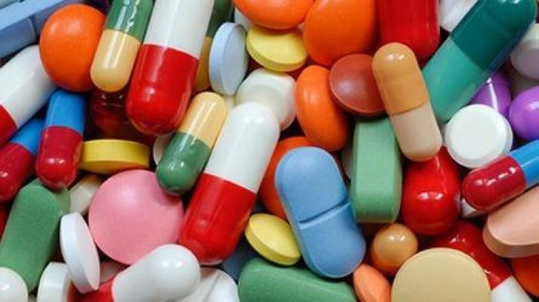Los laboratorios bajarán los precios de los medicamentos entre siete y 21 por ciento