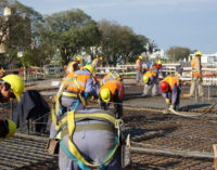 La construcción registró una caída de 19,6 por ciento y la UOCRA local advierte por despidos