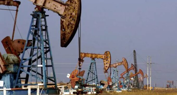La producción de petróleo y gas cayó a niveles de hace 36 años pese al subsidio millonario que paga el Estado