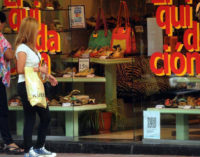 En agosto, el consumo minorista volvió a caer y preocupa la situación en textil y calzado
