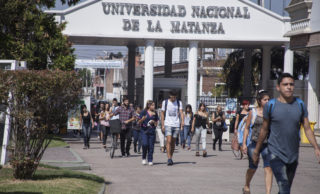 La UNLaM otorgó becas de investigación a sus alumnos