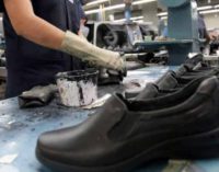 Calzado y marroquinería, el sector industrial PyME que más descendió en octubre