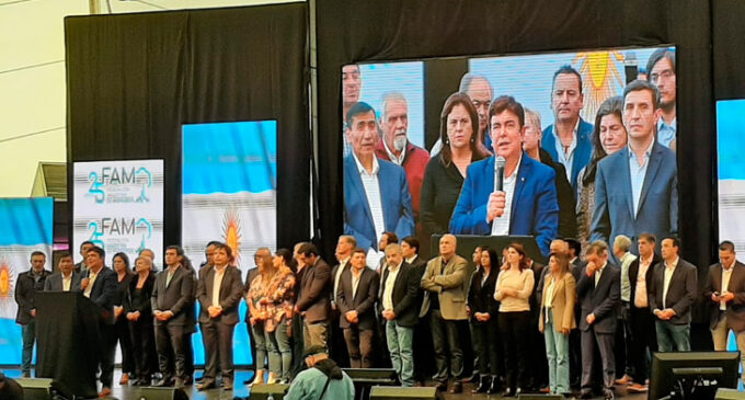 Espinoza fue electo como nuevo presidente de la Federación Argentina de Municipios