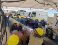La primera soldadura de caños del Gasoducto Presidente Néstor Kirchner se concretó a la altura de la localidad bonaerense de Salliqueló