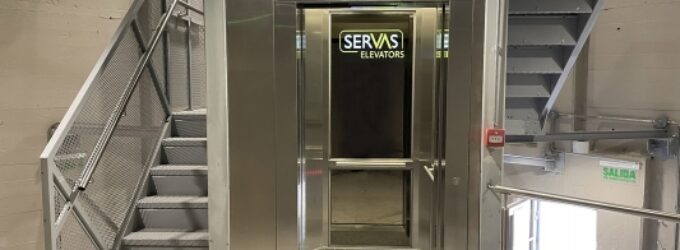 El Obelisco de Buenos Aires estrenó ascensor 100% hecho en La Matanza