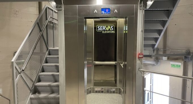 El Obelisco de Buenos Aires estrenó ascensor 100% hecho en La Matanza