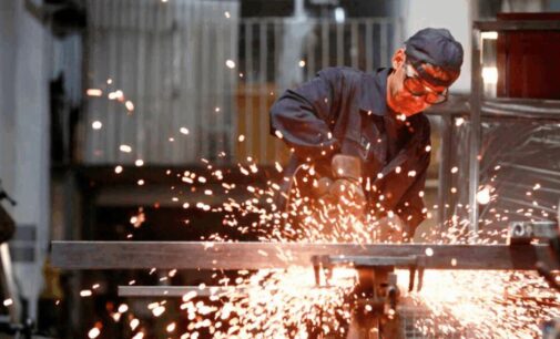La industria no levanta: en agosto, cayó 3,2 por ciento interanual